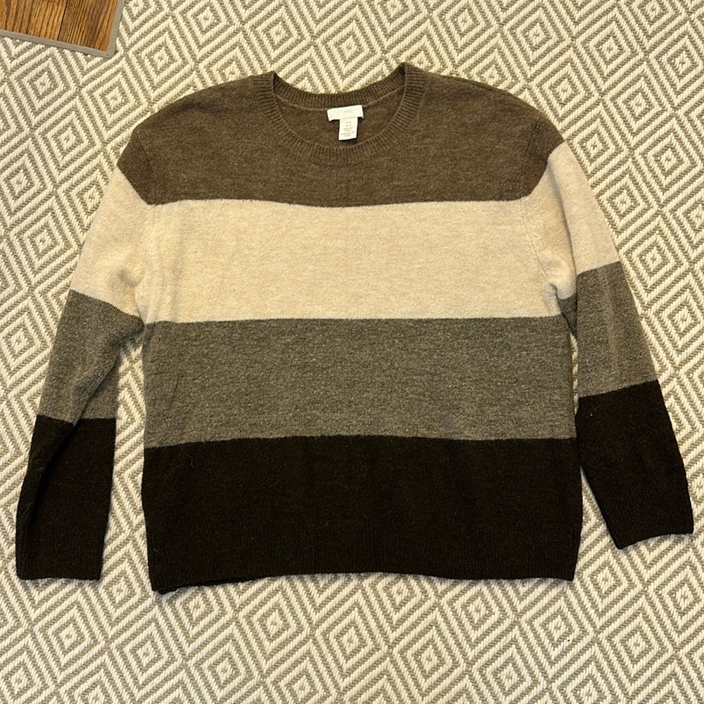 HM sweater